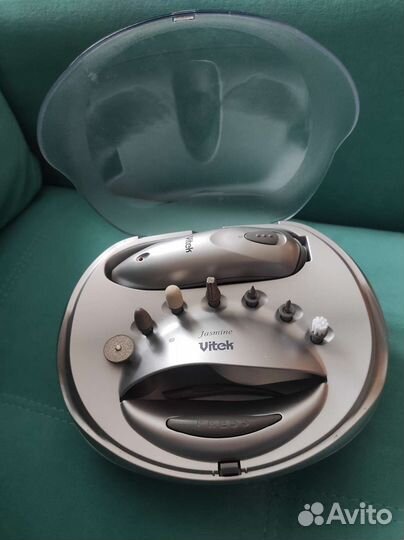 Маникюрный набор vitek с вентилятором