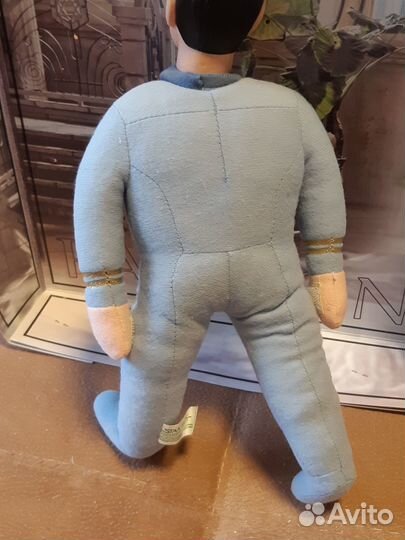 Плюшевая кукла 