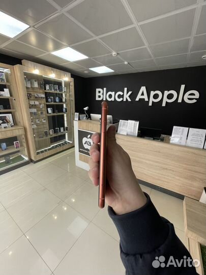 iPhone Xr, 64 ГБ