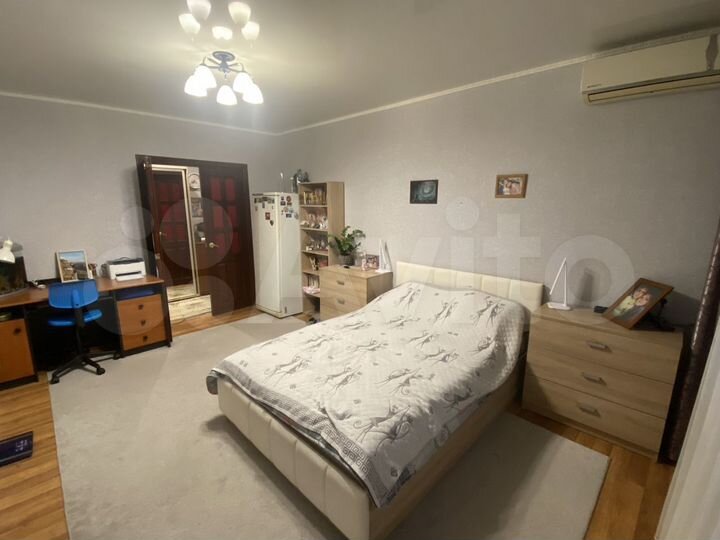 3-к. квартира, 64 м², 3/9 эт.