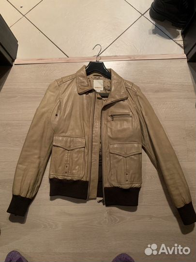 Кожаная куртка diesel женская