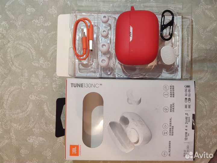 Беспроводные JBL tune 130 NC наушники