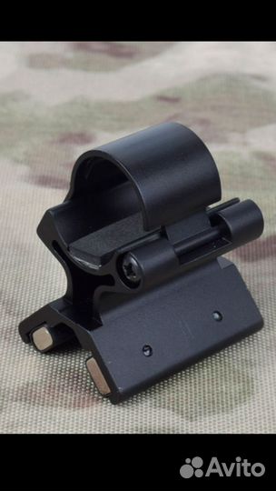 Магнитное крепление для подствольного фонаря