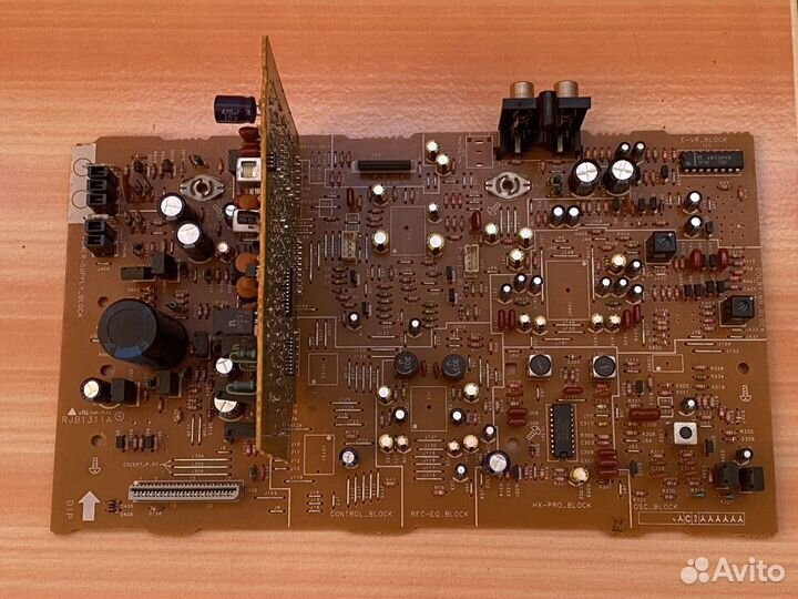 Запчасти от кассетной деки Technics 373-575