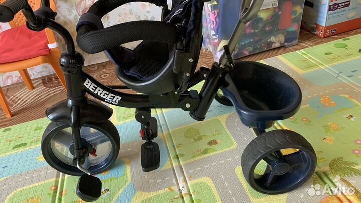 Детский велосипед с родительской ручкой