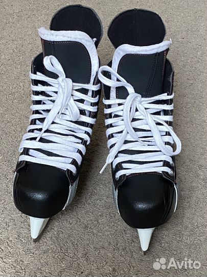 Коньки хоккейные Bauer Vapor x30