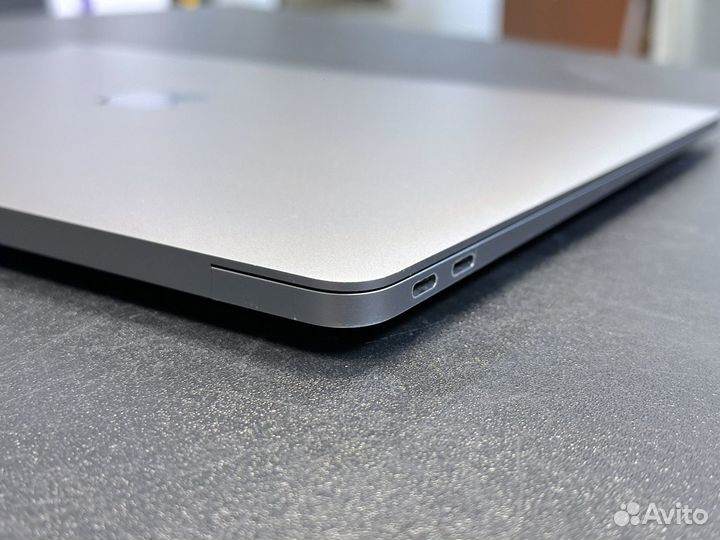 MacBook Air M1 2020 (16/512GB)