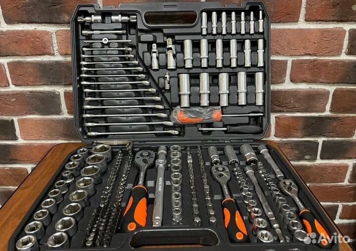 Набор инструментов 219