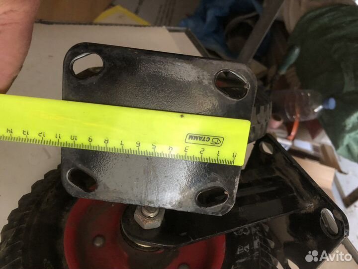 Колеса для тележки или прицепа для лодки