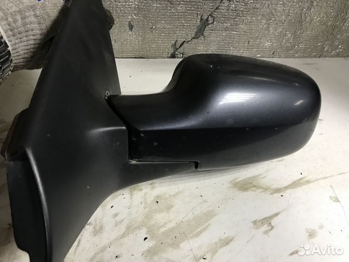 Боковое левое зеркало Renault Megane 2