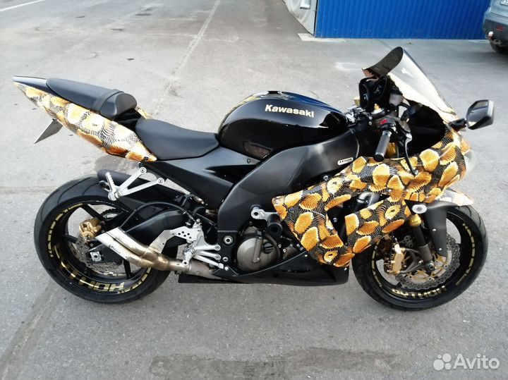 Kawasaki ZX-10R (ZX1000) Питон