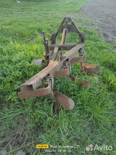 Плуг для трактора