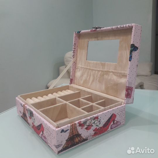 Шкатулка для драгоценностей новая