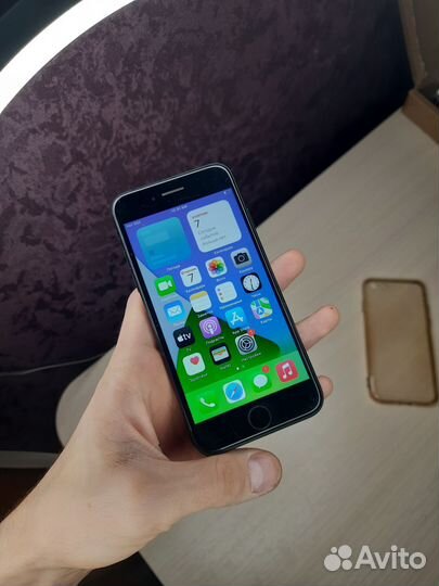 iPhone 7, 32 ГБ