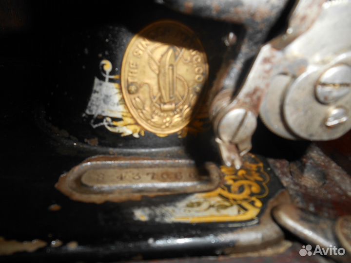 Швейная машинка Singer