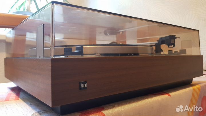 Проигрыватель винила Dual 601