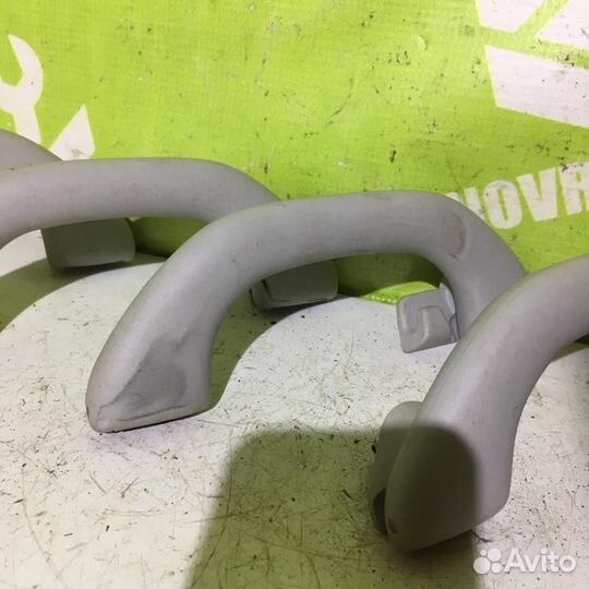 Ручка внутренняя потолочная Шкода Йети