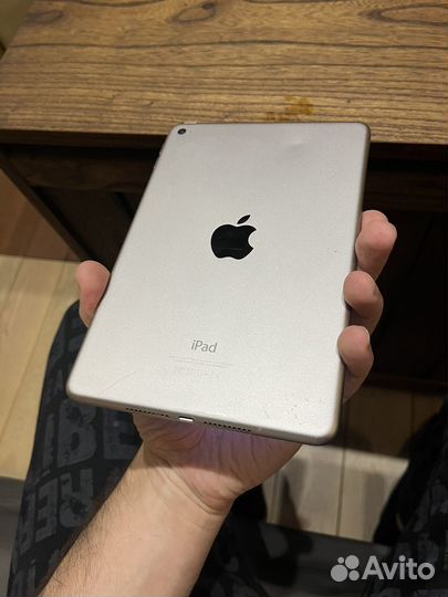 iPad mini 4 128gb