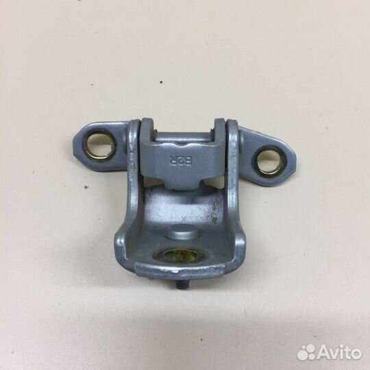 Петля двери задней правой верхняя Nissan Almera Classic B10 2006-2013