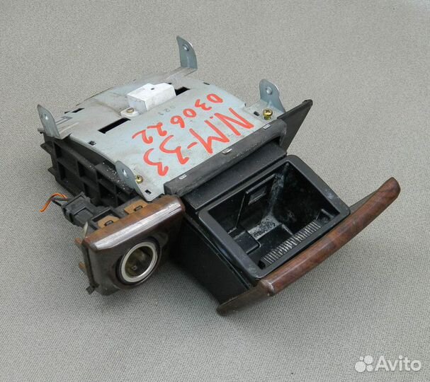 Пепельница Nissan Maxima A33