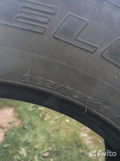 Bridgestone Dueler H/T 687 225/70 R16