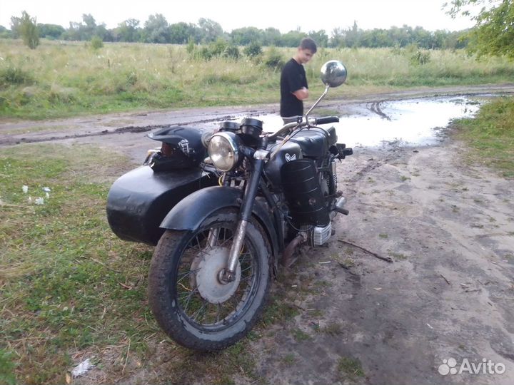 Мотоцикл днепр