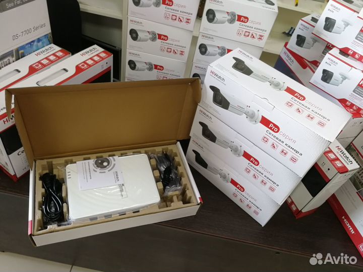 DS-N208P(C) 8-канальный PoE ip-видеорег HiWatch