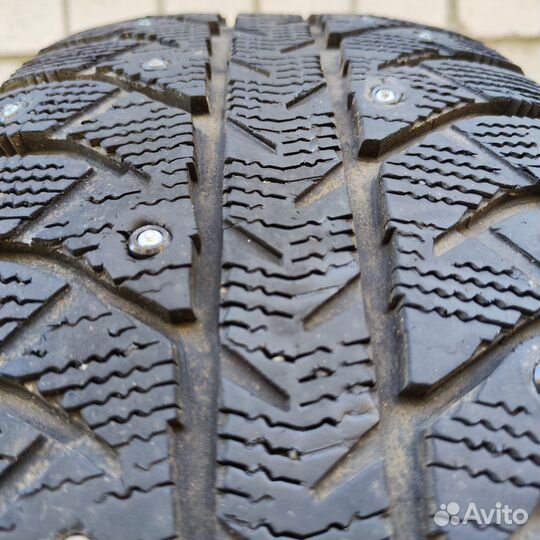 Bridgestone Ice Cruiser 7000 205/60 R16