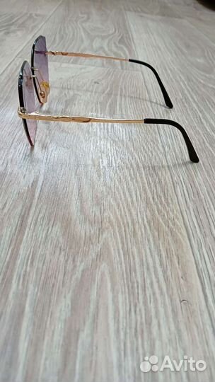 Солнцезащитные очки