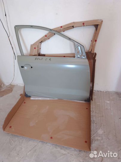 Volkswagen polo 5 передний правый дверь