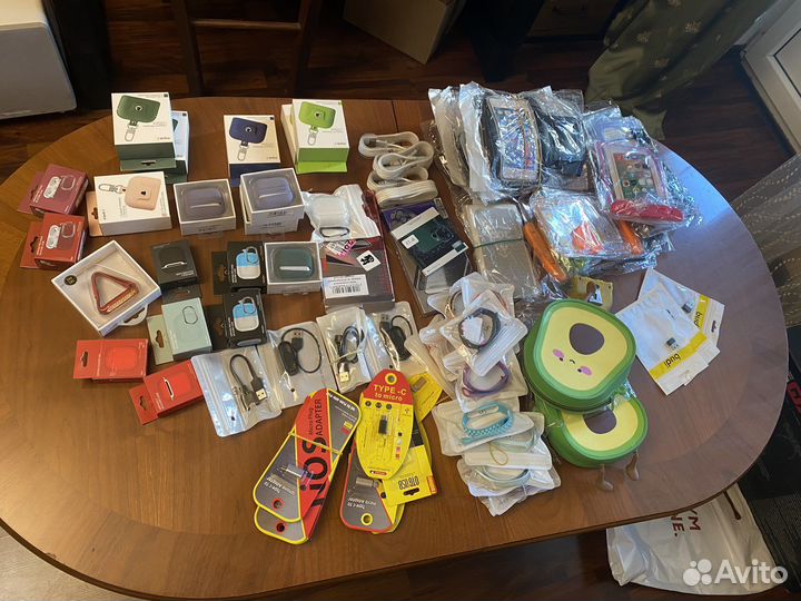 Лот мобильных аксессуаров