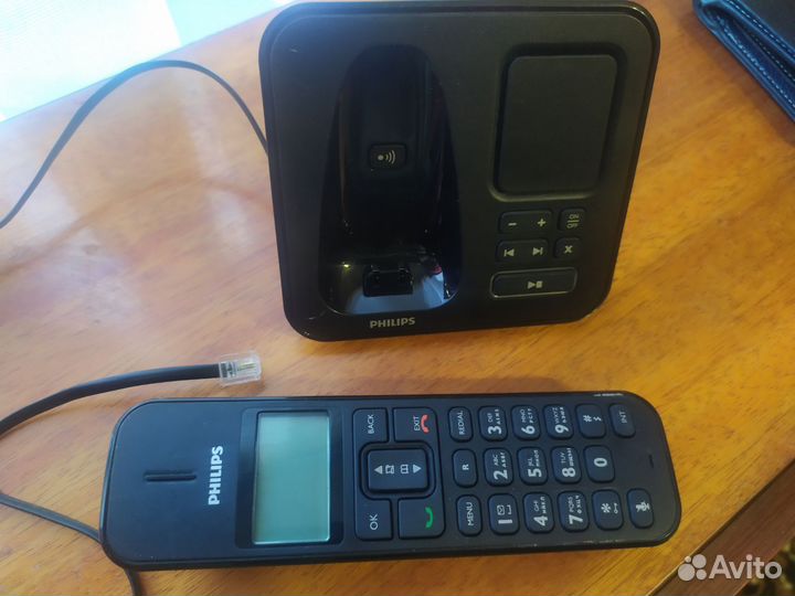 Кнопочный телефон