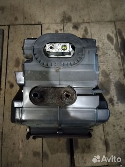 Корпус с радиаторами Ниссан Альмера н 16