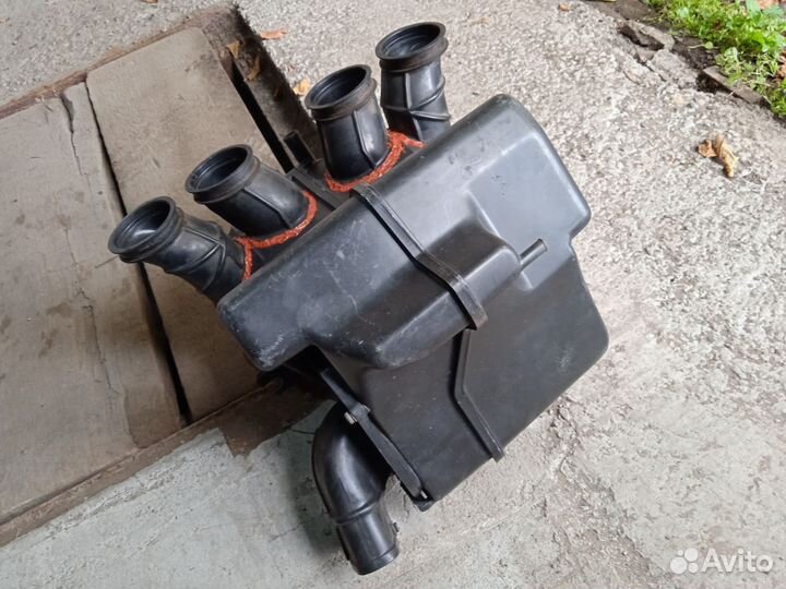 Корпус воздушного фильтра Honda CB1000SF