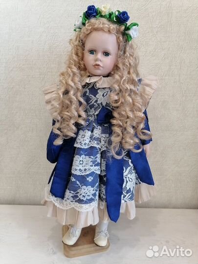 Кукла винтажная, фарфоровая, большая в коллекцию