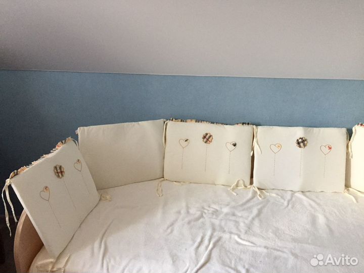 Бортики в детскую кроватку, балдахин и одеялко