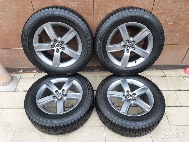 Зимние колеса R17 Volkswagen Tiguan (AD1) Audi Q3