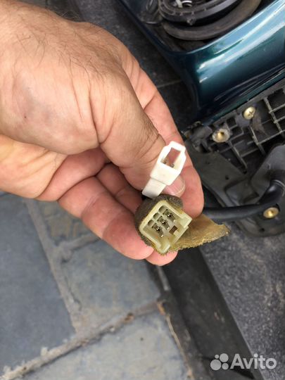 Боковое зеркало Subaru Легаси 1997