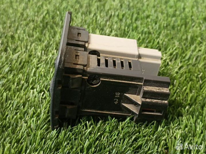 Переключатель корректора фар Mitsubishi Lancer 9