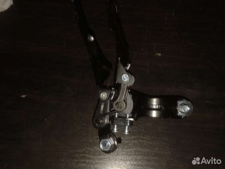 Передний переключатель скоростей Shimano TZ-30