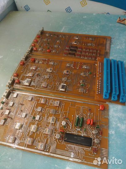 Приём электронных плат