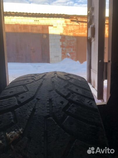 Nokian Tyres Hakkapeliitta 5 215/65 R16