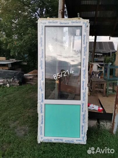 Дверь пластиковая