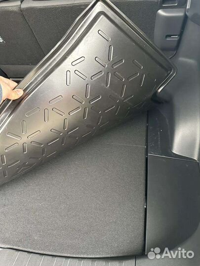 Коврик для багажника RAV4
