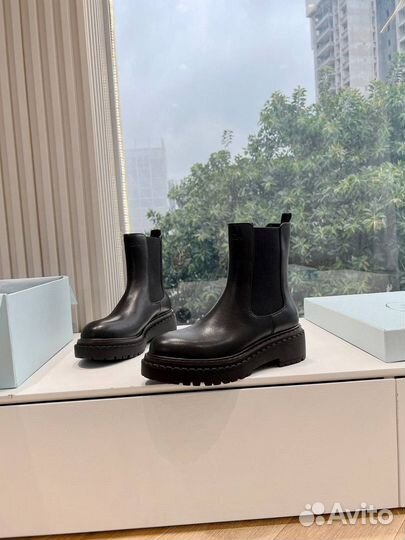 Ботинки Prada