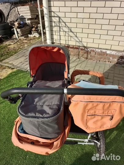Коляска для двойни или погодок