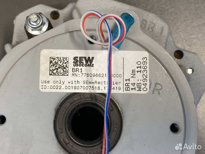 Sew Eurodrive BR1 14Nm 110V 04923693 новый, 1 шт