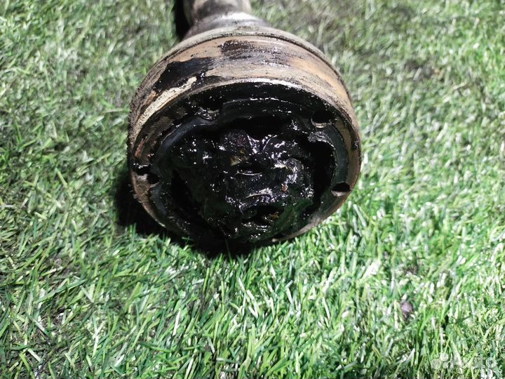 Полуось передняя правая Skoda Fabia II