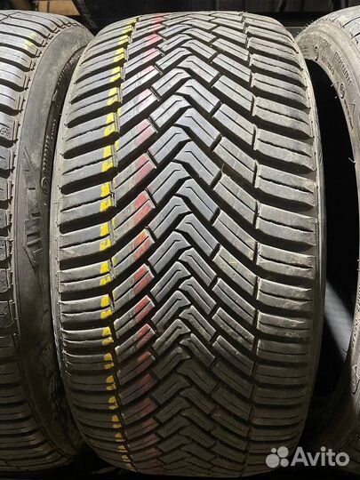 Continental AllSeasonContact 215/40 R17 87V