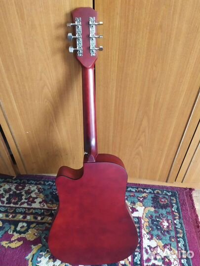 Акустическая гитара